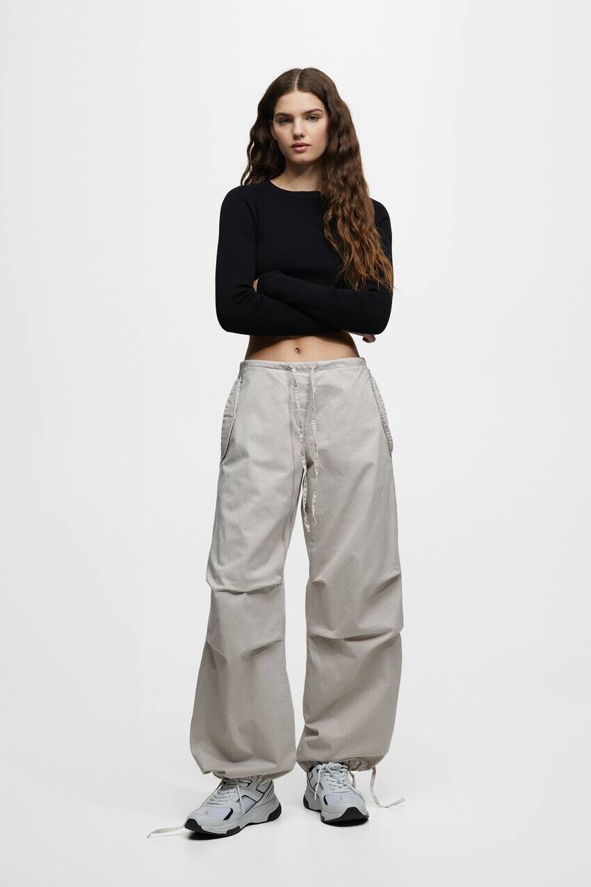 

Брюки-парашюты Pull&Bear, серый
