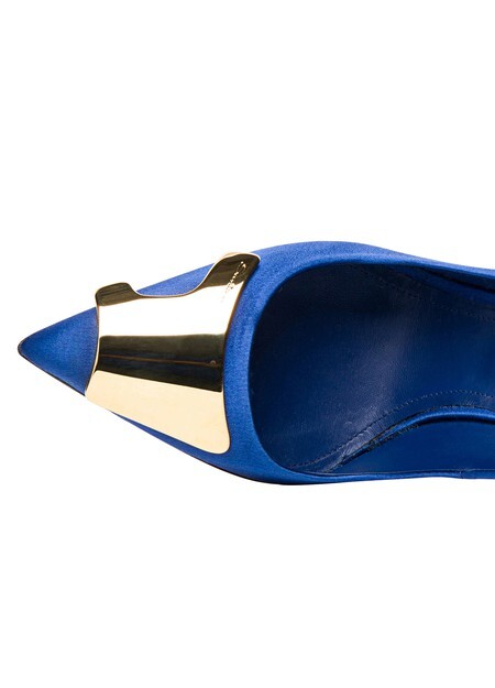 

Атласный корт на высоком каблуке Santoni