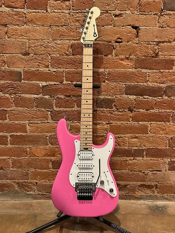 

Электрогитара Charvel Pro-Mod So-Cal Style 1 HSH FR M 2022 - Present - Platinum Pink