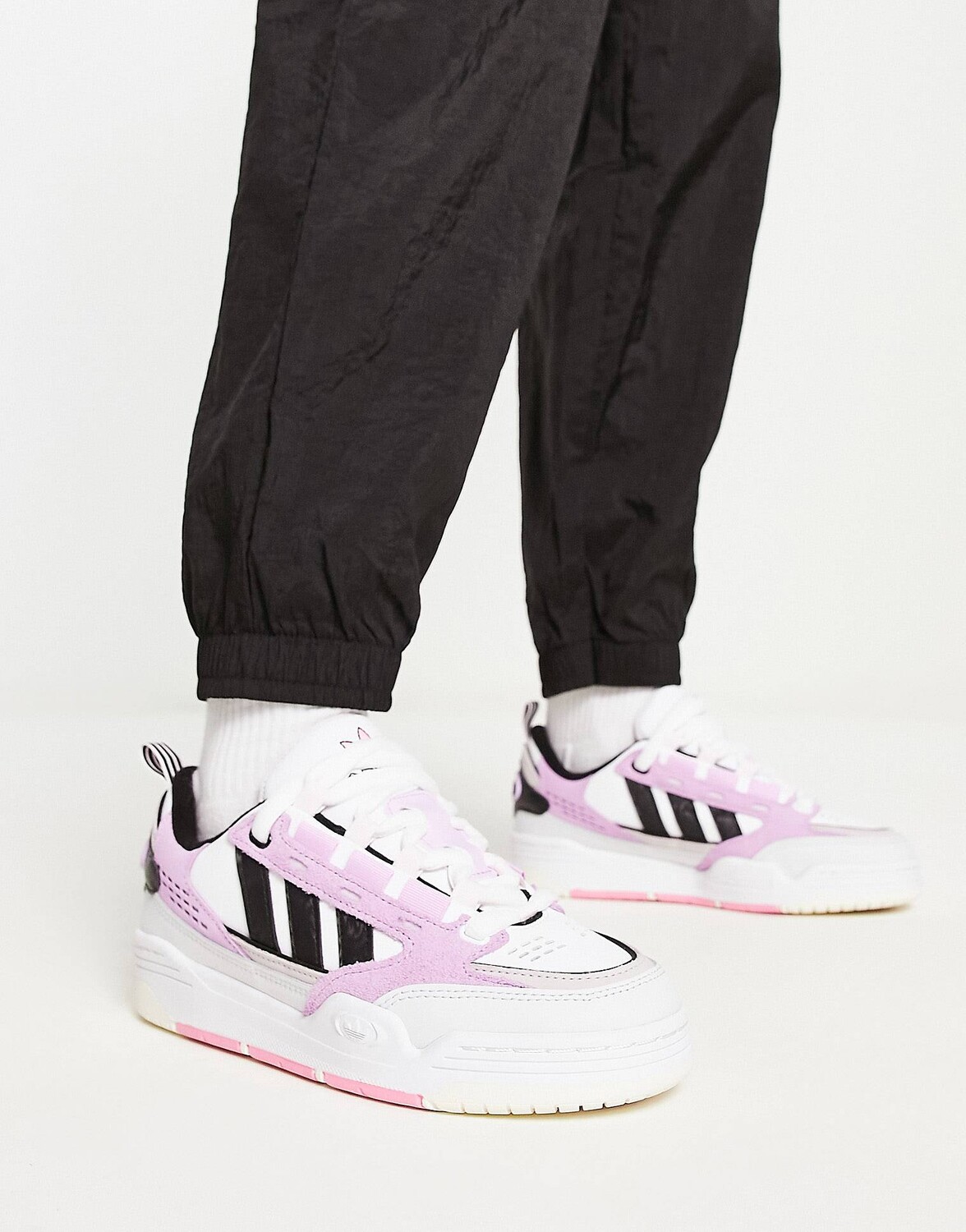 

Фиолетовые кроссовки adidas Originals ADI2000