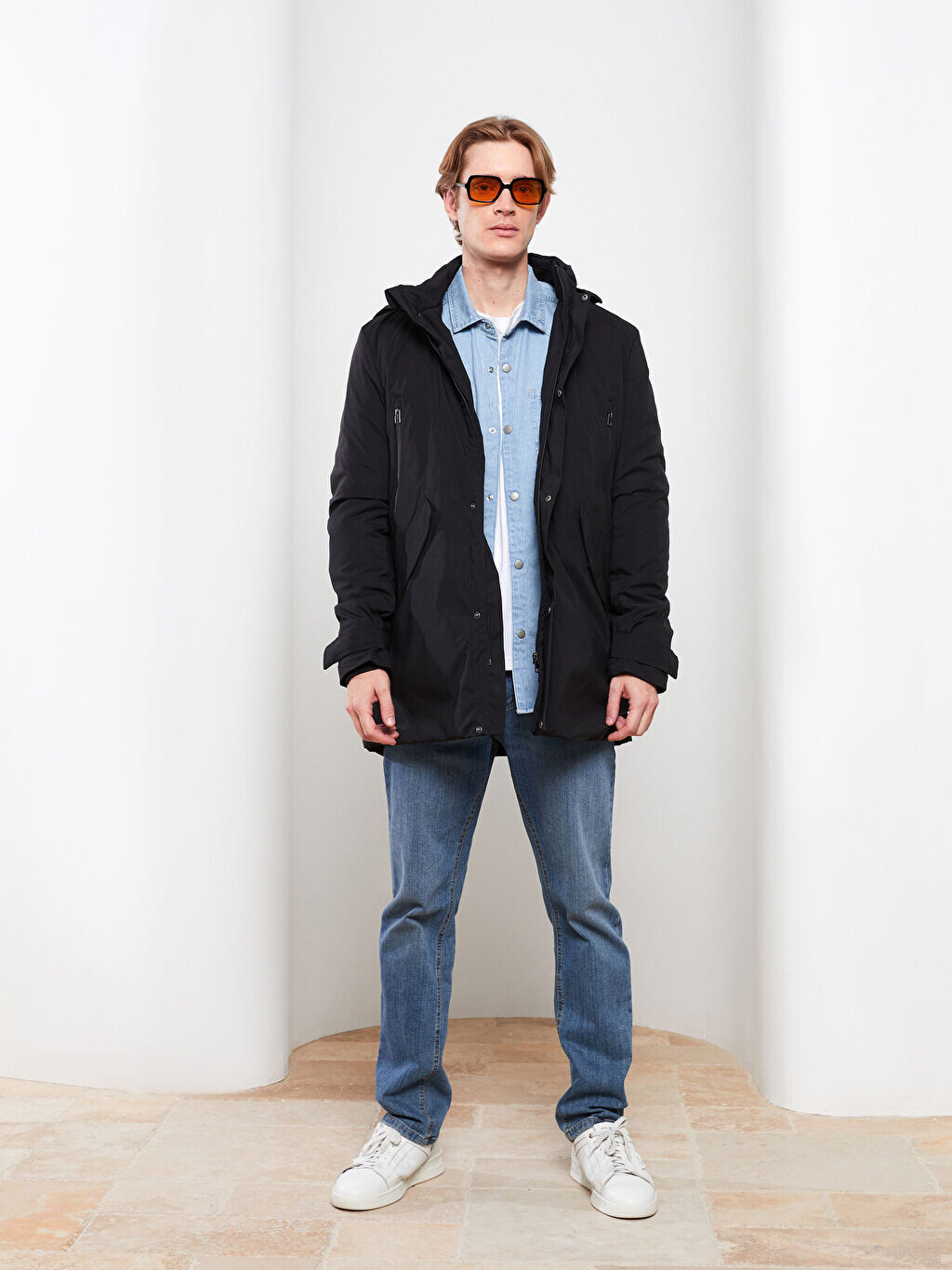 

Толстая парка Slim Fit с капюшоном LCW Vision, Черный