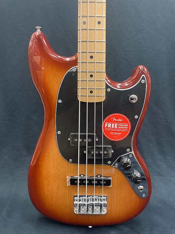 

Fender Player Mustang PJ Bass - Сиенна Санберст