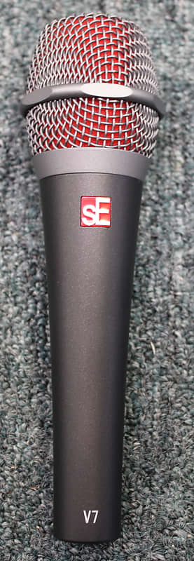 

Динамический микрофон sE Electronics V7 Handheld Supercardioid Dynamic Microphone