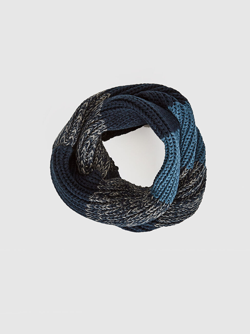 

Воротник из трикотажа с цветными блоками LCW Accessories