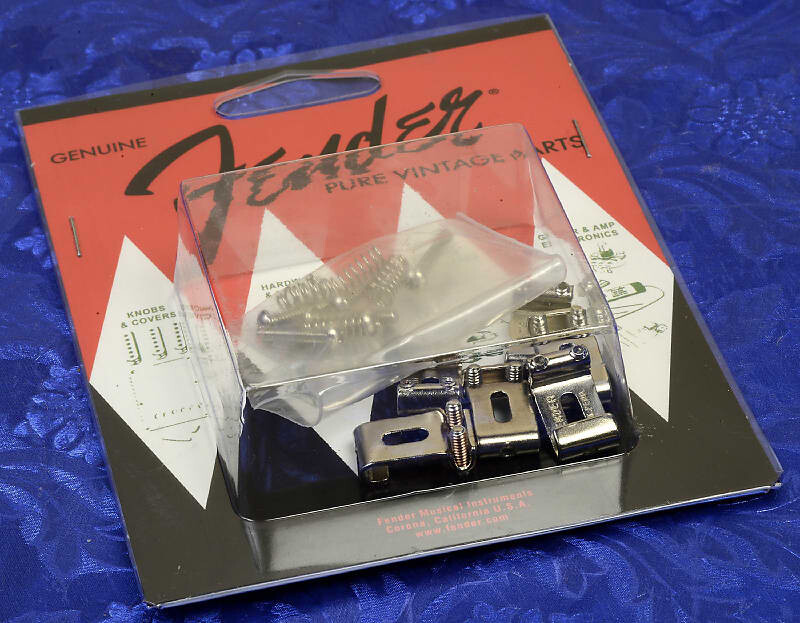 

Крыло "PAT.PEND." Седла Strat Bridge, набор из шести штук, 0992091000 Fender Fender PAT.PEND. Bridge Sections Saddles Pieces, Set Of 6, 099-2091-000