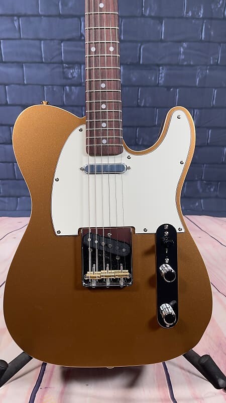 

Fender JV Modified 60s Custom Telecaster 2022 Firemist Gold JV Modified ‘60s Custom Telecaster
