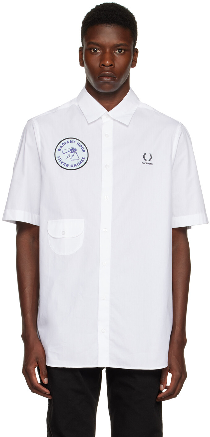 

Белая рубашка с нашивками Fred Perry Edition Raf Simons