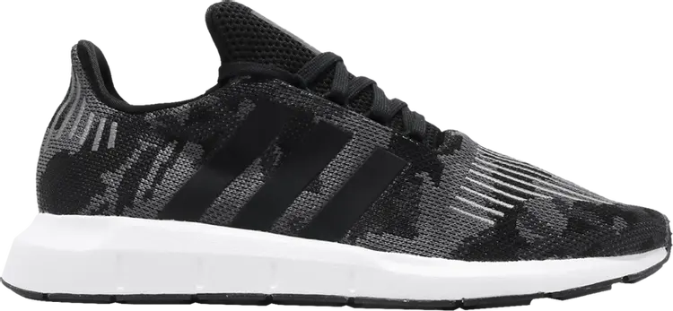 

Кроссовки Adidas Swift Run HK 'Core Black', черный