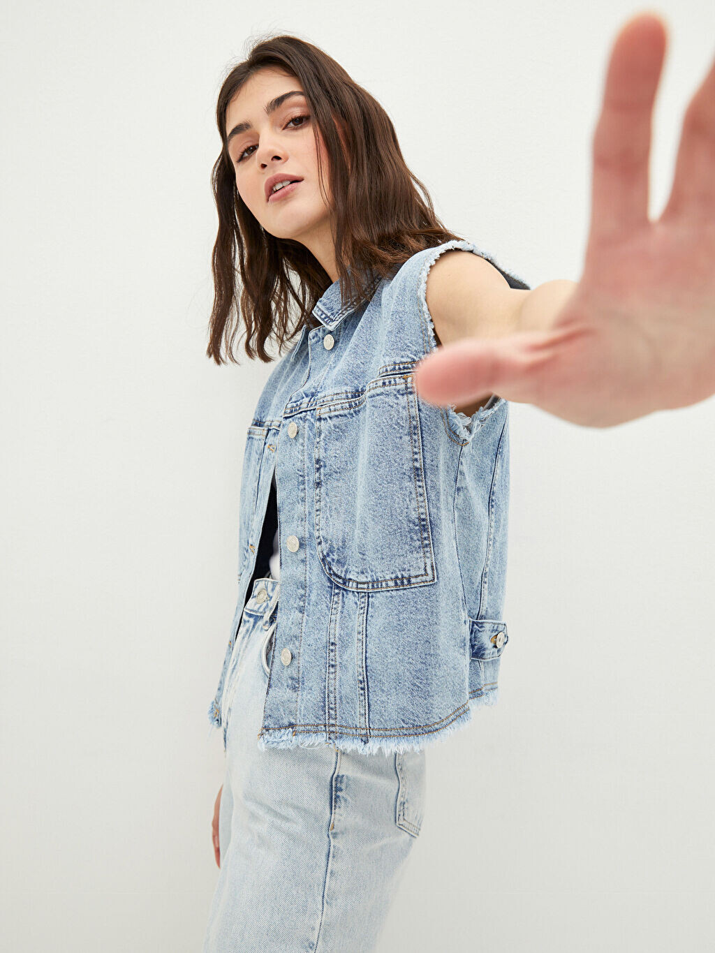 

Женский джинсовый жилет Rodeo с простым карманом и воротником-рубашкой LCW Jeans