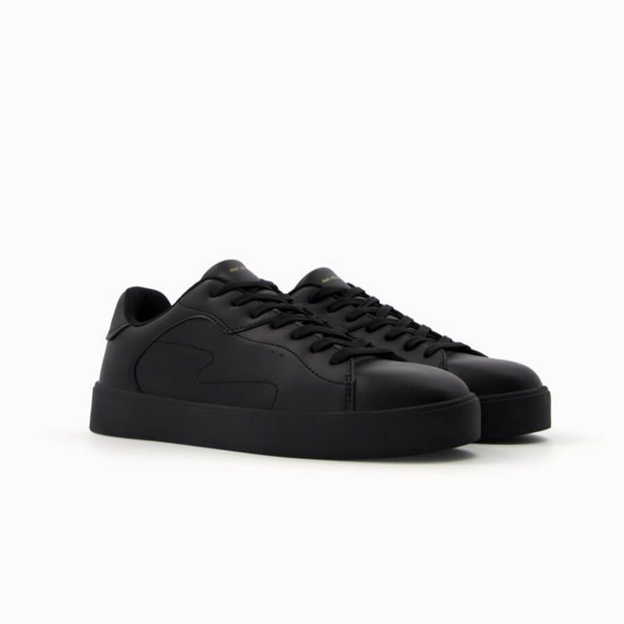 

Кроссовки Bershka Men’s Monochrome Trainers, черный