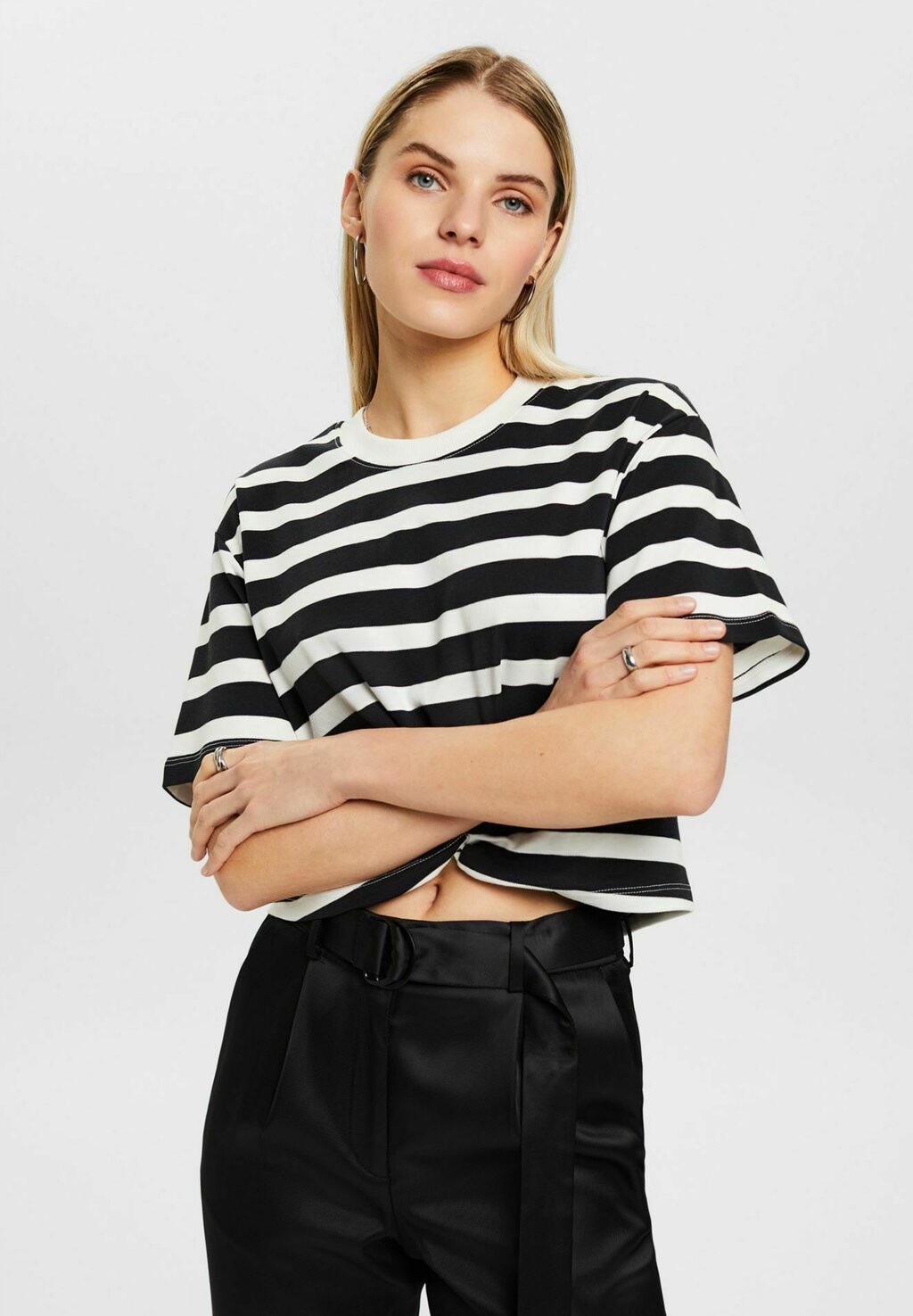 

Футболка с принтом GESTREIFTES IM TWISTDESIGN Esprit, цвет black
