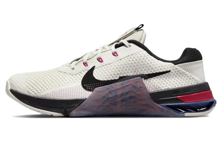 

Женские кроссовки Nike Metcon 7