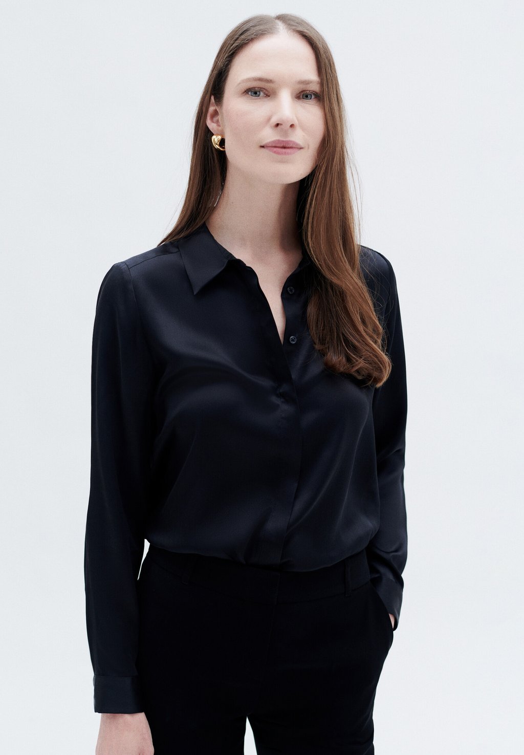 цена Рубашка French Brand Fashion Elegant Modern Cjamie1 Caroll, черный