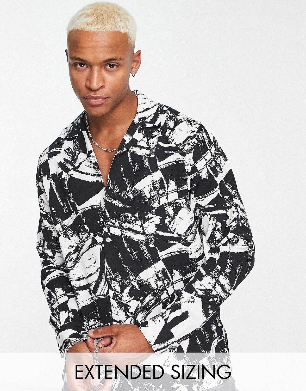 

Свободная рубашка с черно-белым абстрактным принтом ASOS DESIGN