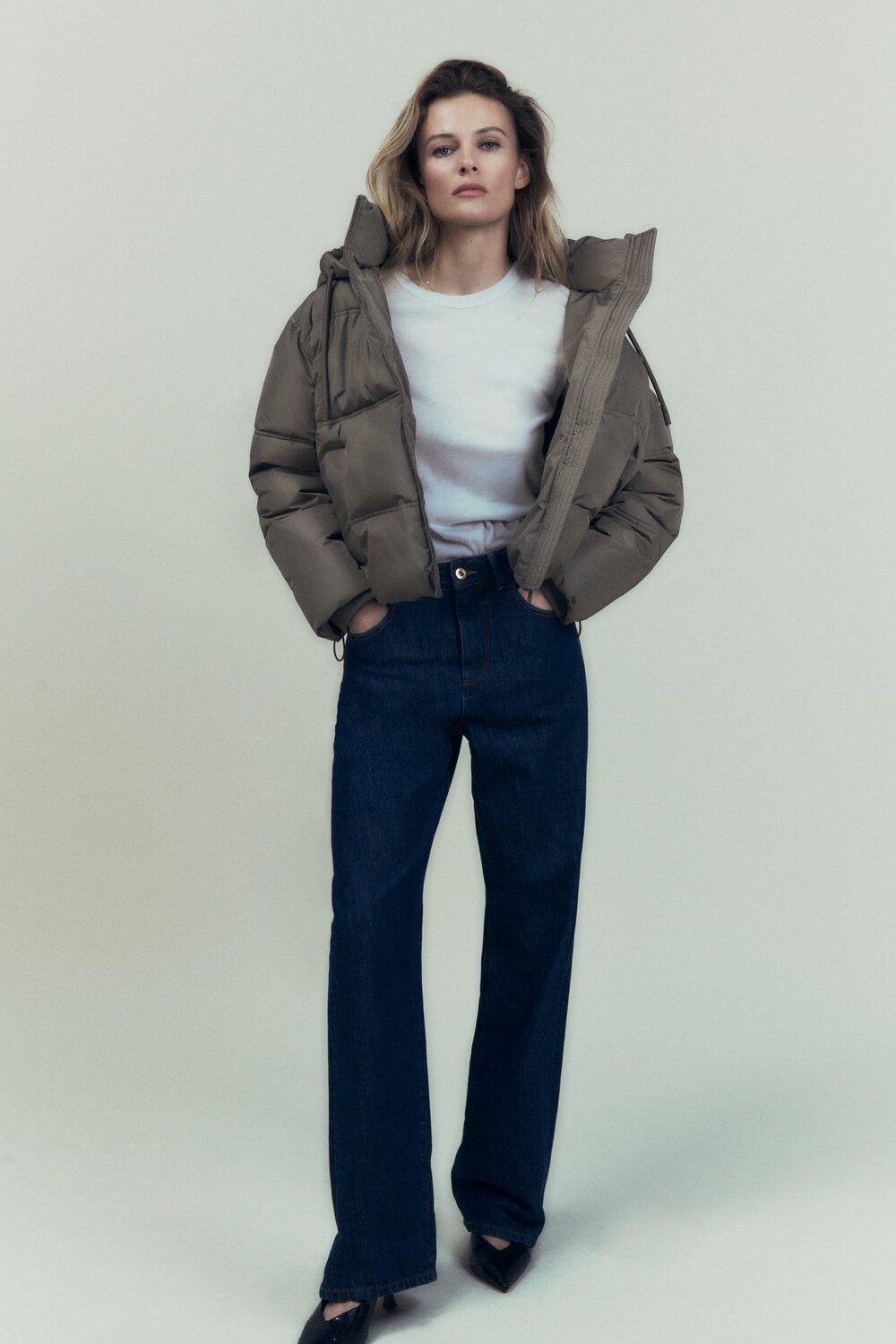 

Водо- и ветрозащитная пуховая куртка с капюшоном ZARA, хаки