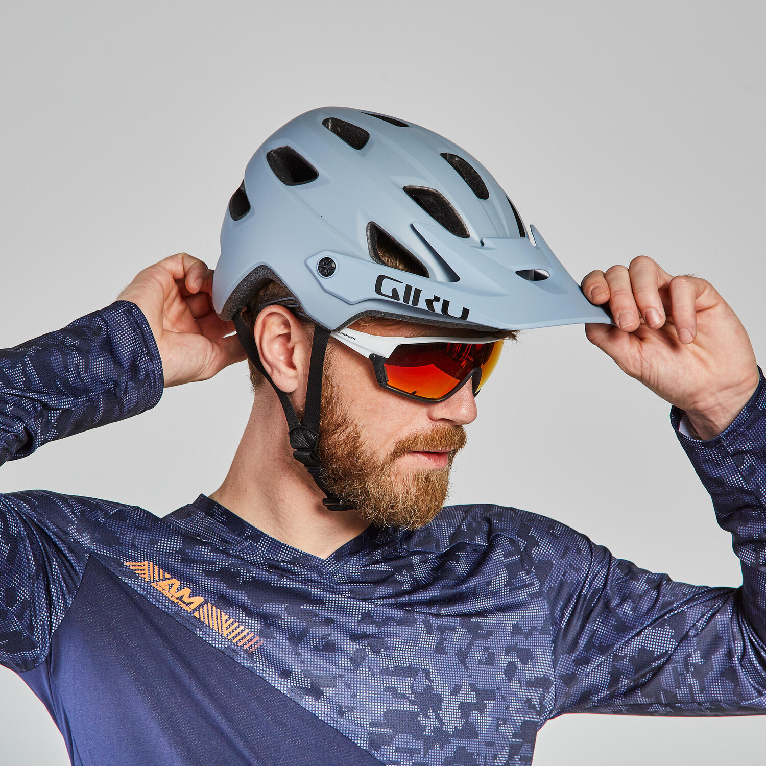 Giro chronicle mips mountain bike helmet online