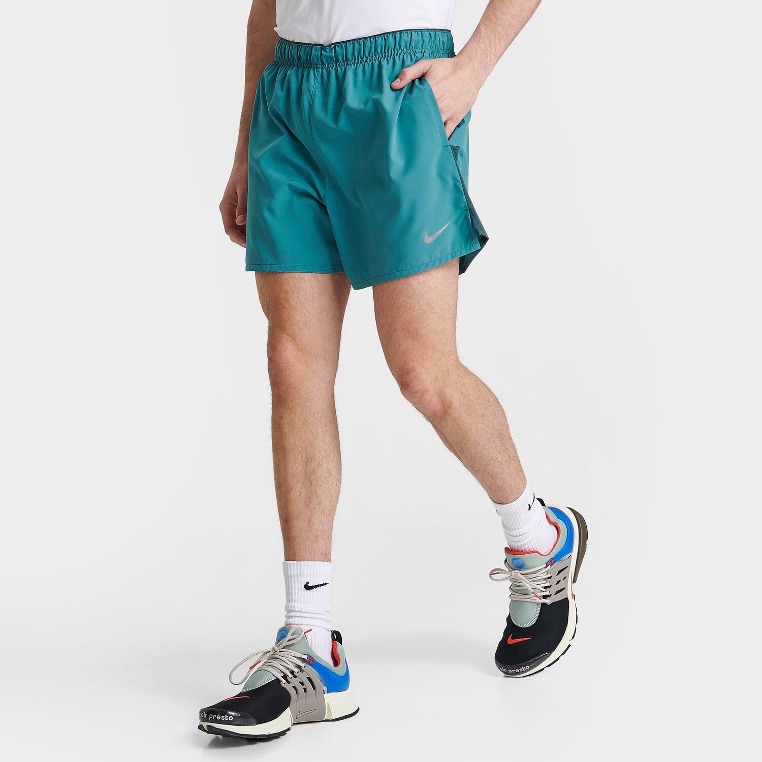 

Мужские шорты для тренинга Nike Dri-FIT Challenger 5 дюймов с короткой подкладкой, синий