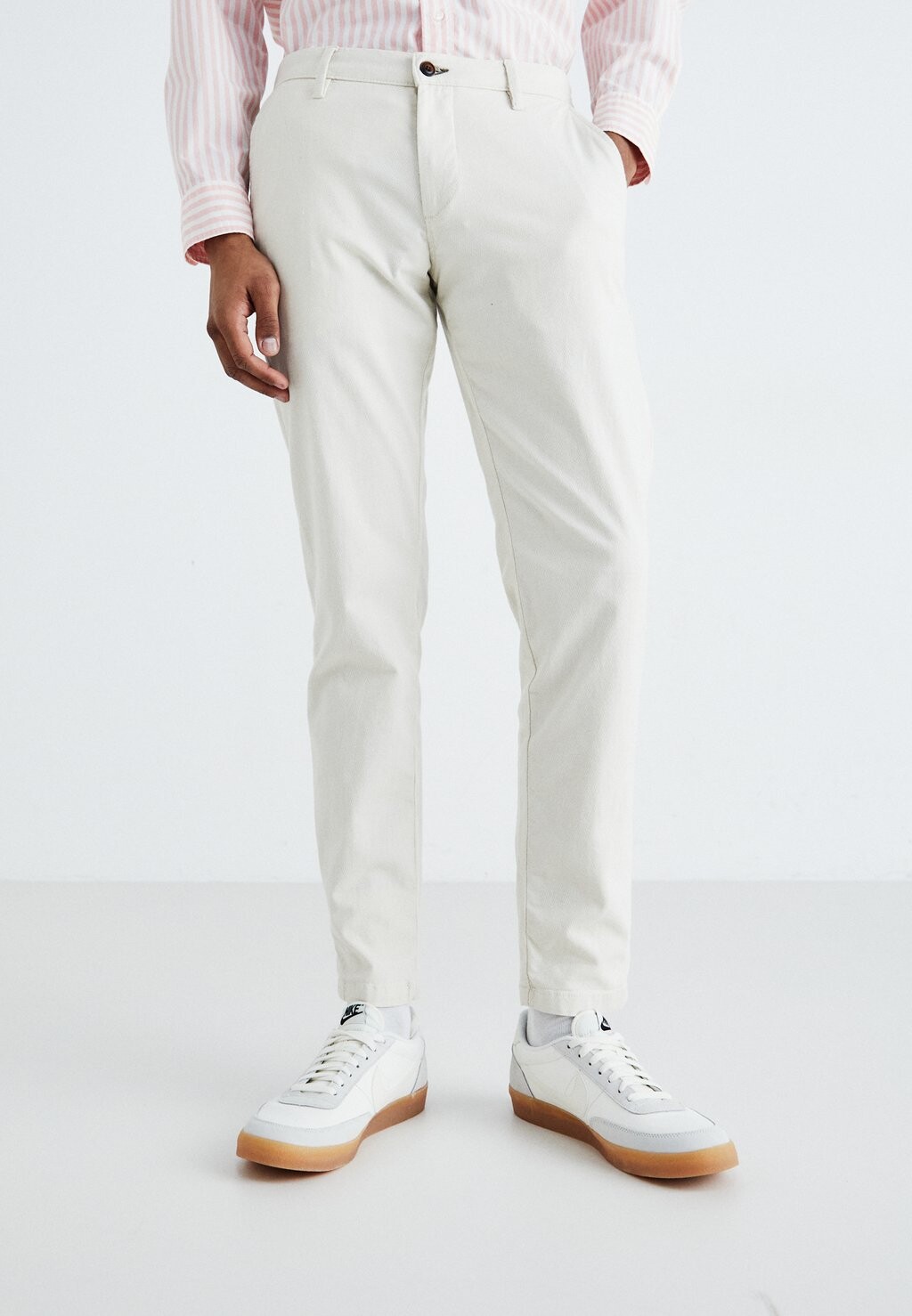 

Чино JPSTMARCO JJFURY Jack & Jones, цвет bright white