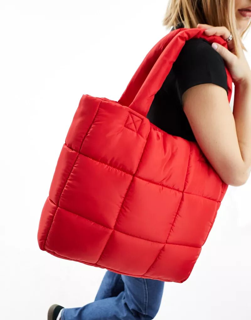 Красная дутая сумка-тоут Monki