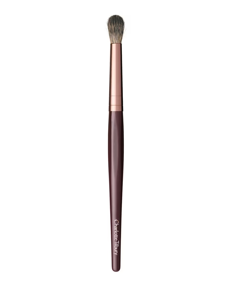 Кисть для макияжа Charlotte Tilbury Eye Blender Brush, 1 шт. isadora кисть shadow blender brush для теней растушовочная 1 шт