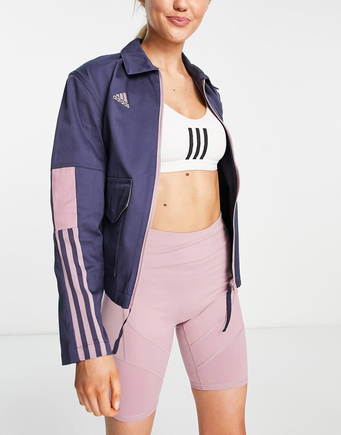

Темно-синие харрингтоны с воротником adidas Football Away Days Tiro