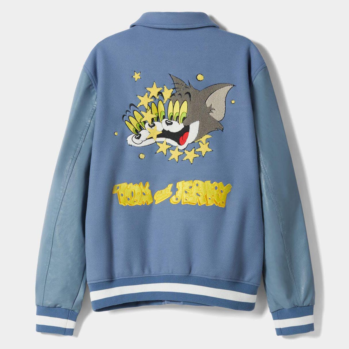 Куртка Bershka Tom&Jerry Patch, синий – купить по выгодным ценам с  доставкой из-за рубежа через сервис «CDEK.Shopping»