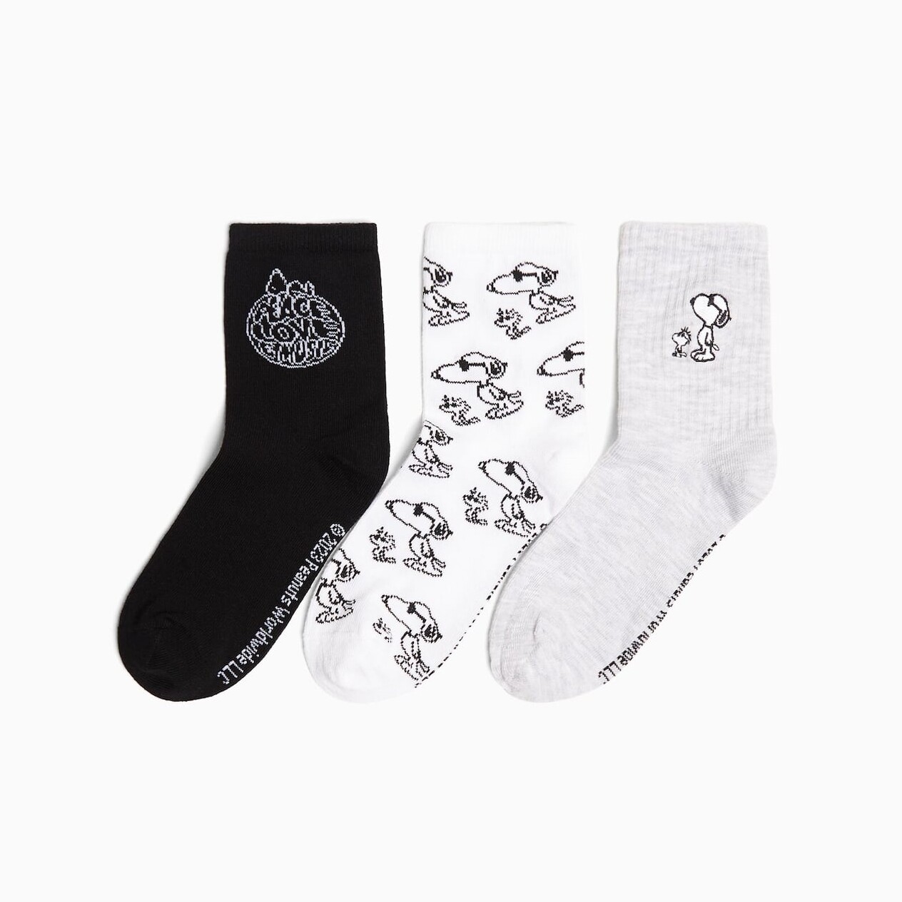 

Комплект носков Bershka Snoopy Pairs Of Embroidered, 3 пары, черный/белый/серый