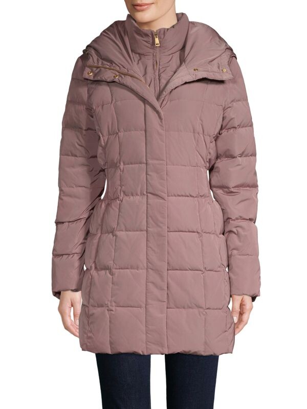 

Стеганое пуховое пальто с капюшоном и присборенной талией Cole Haan Mauve