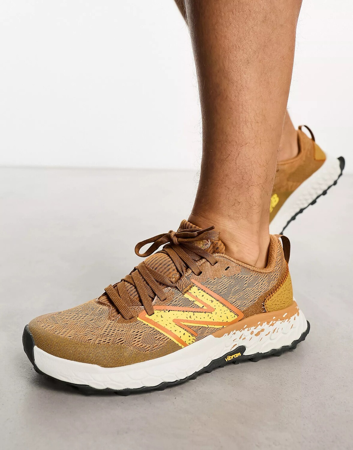

Кроссовки New Balance Hierro Trail Running, коричневый