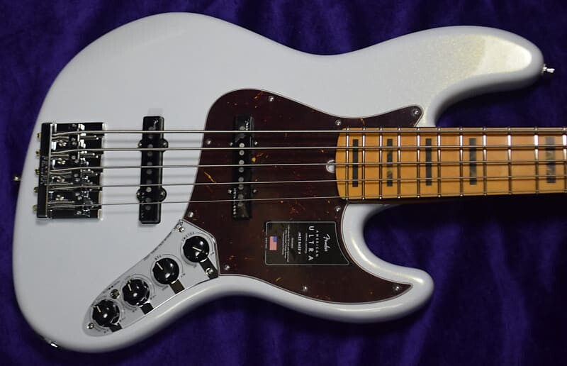 

Fender American Ultra Jazz Bass V (5), арктический жемчуг / клен *В наличии!
