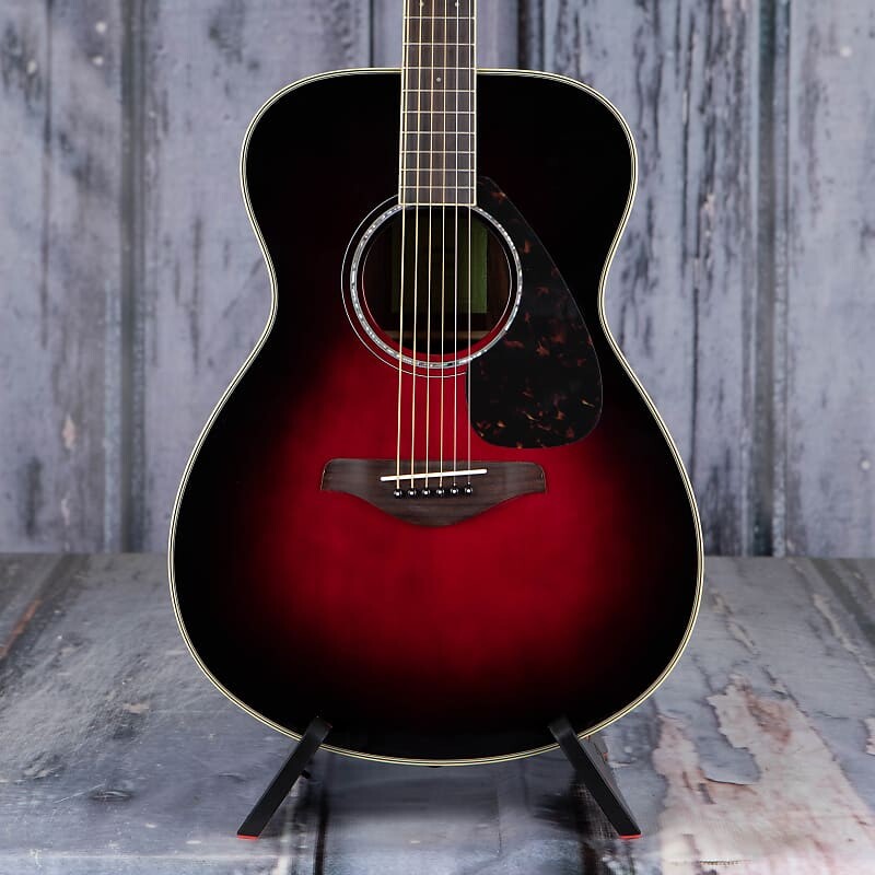 

Концерт Yamaha FS830, Dusk Sun Red FS830 Concert,