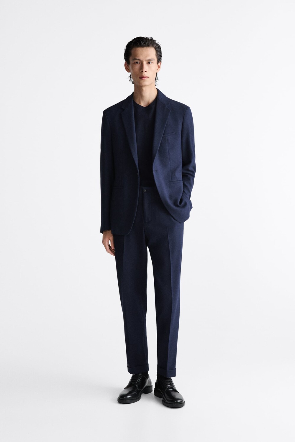 

Костюмные брюки с текстурированными рукавами ZARA, темно-синий