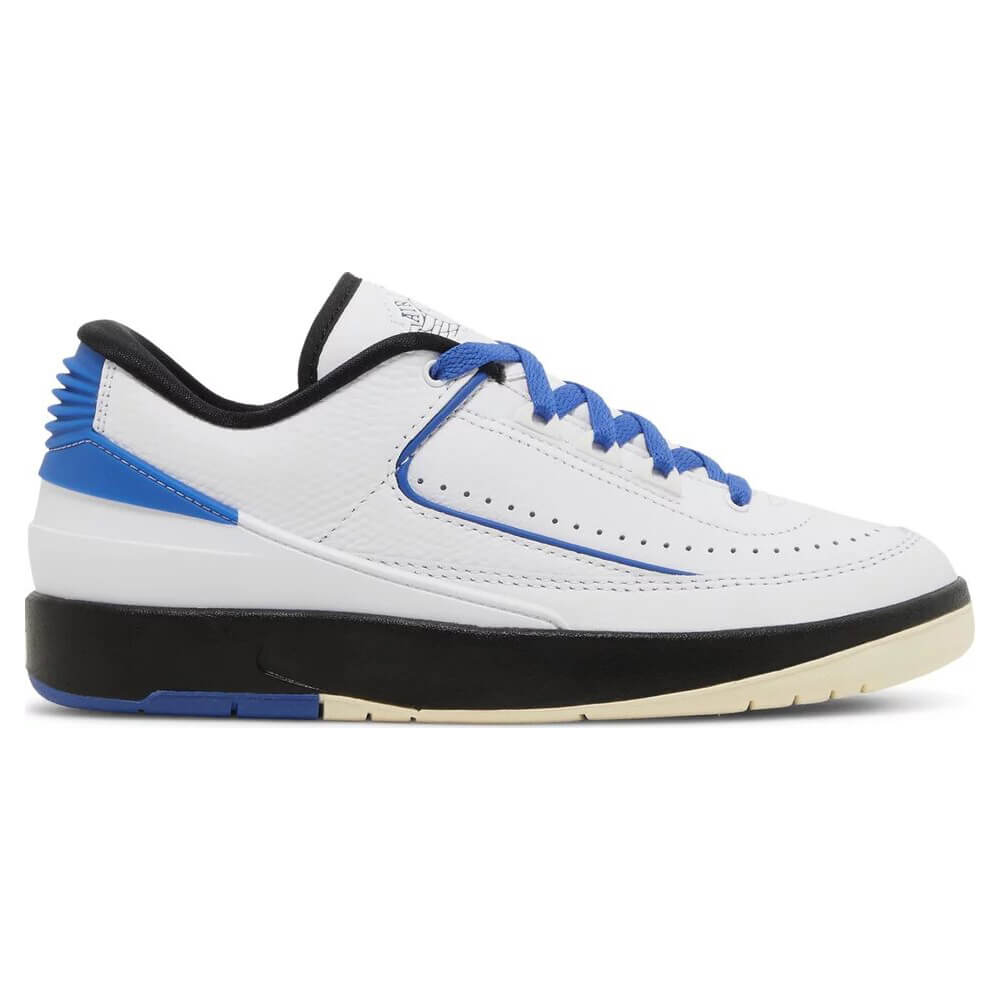 Кроссовки Nike Wmns Air Jordan 2 Retro Low Varsity Royal, белый/синий