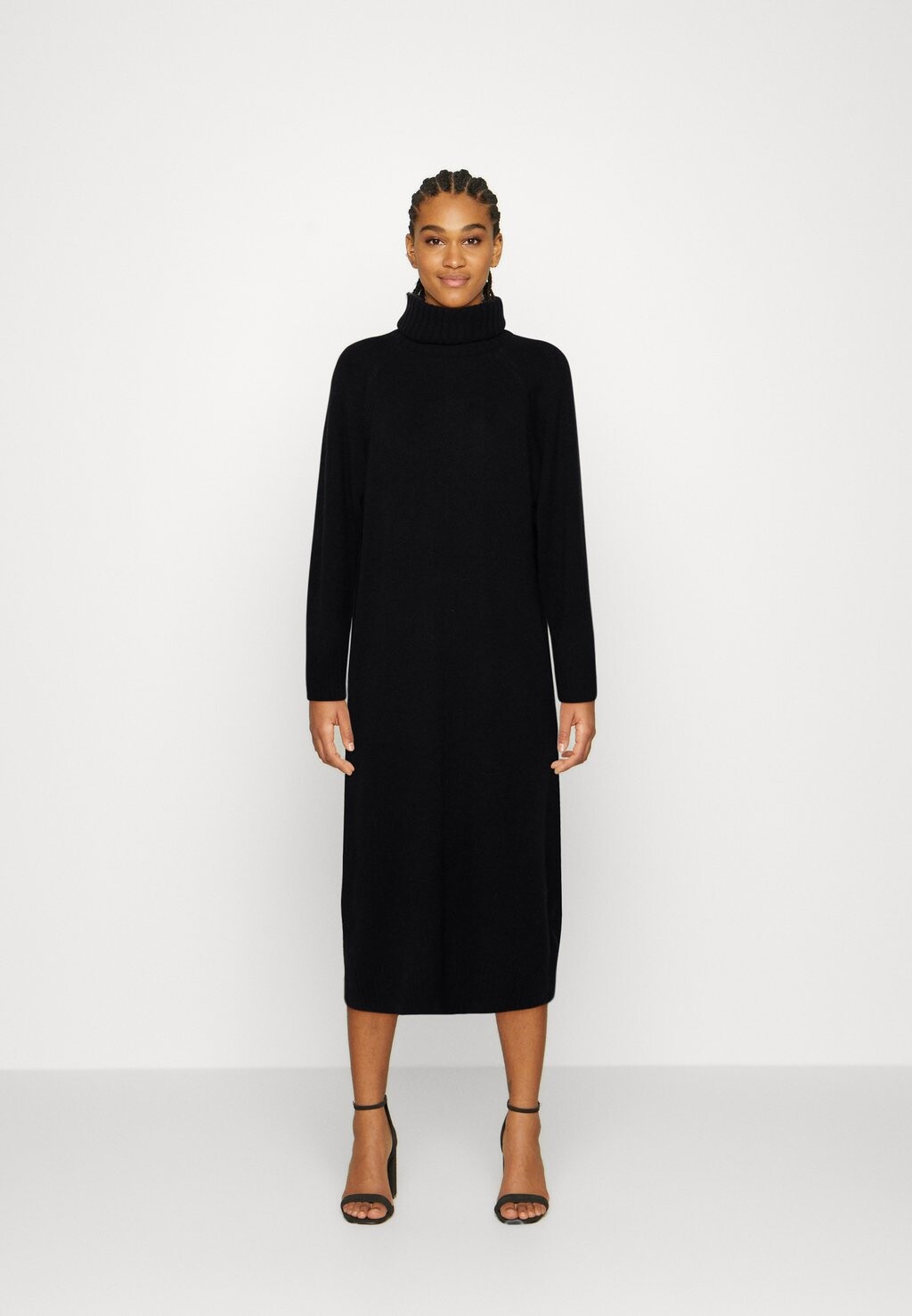 

Вязаное платье Vero Moda, черный