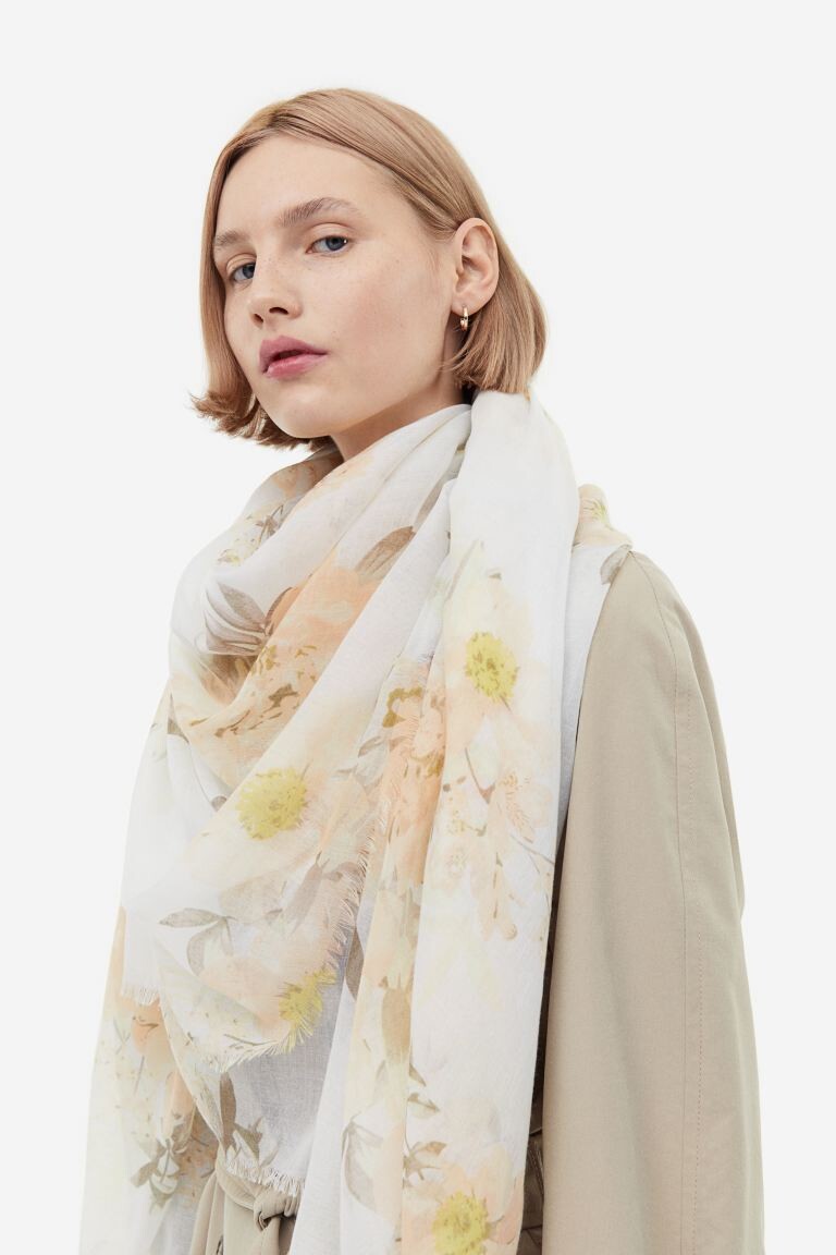 

Шарф с принтом H&M, белый/цветочный
