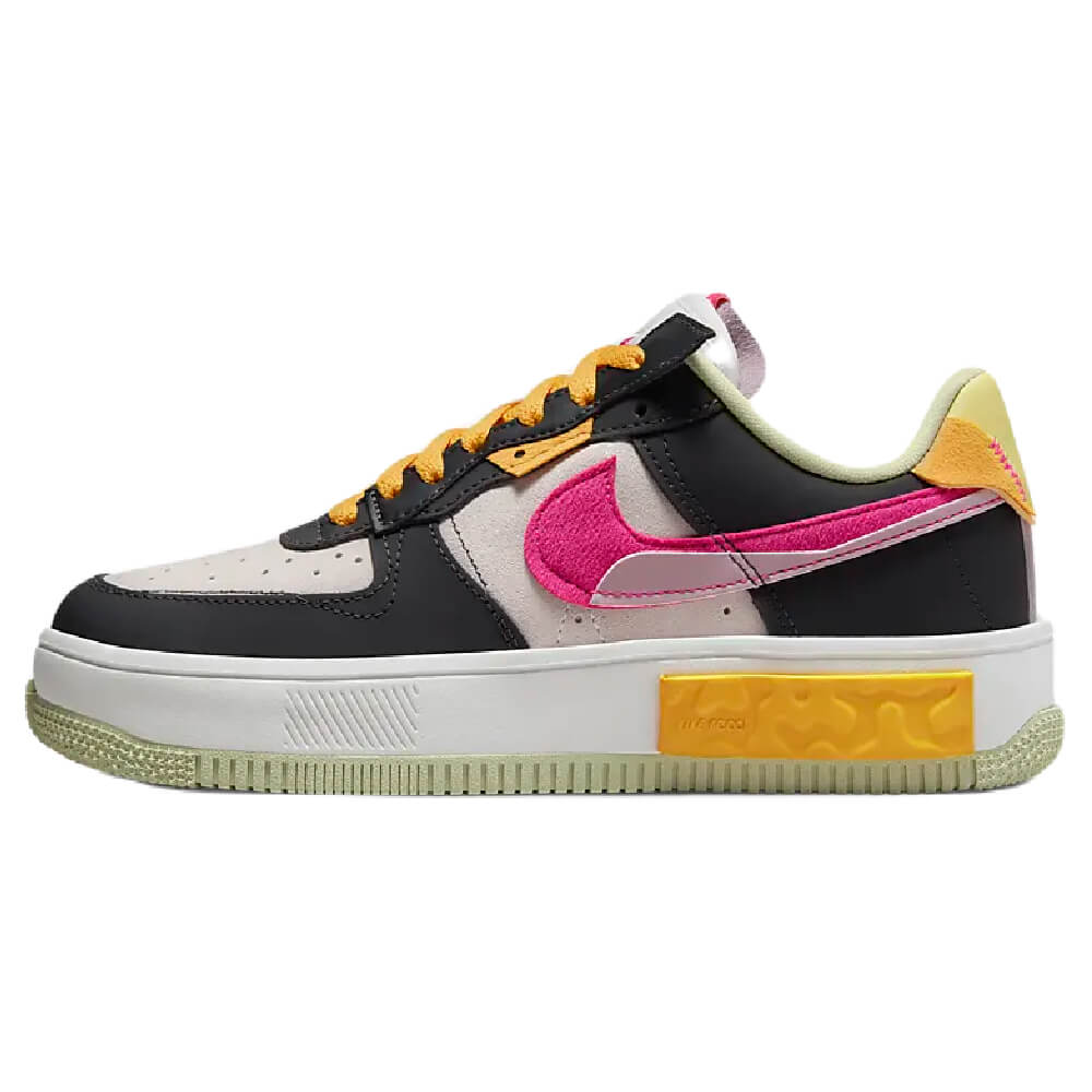 Nike fucsia clearance