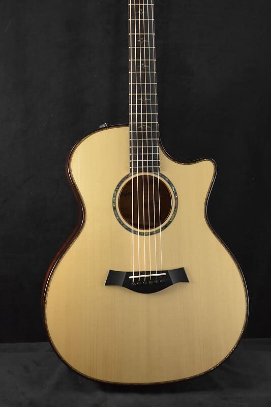 

Taylor Custom Grand Auditorium Catch # 17 Figured Blackwood/Adirondack Spruce Natural Custom Grand Auditorium Catch #17 Figured Blackwood/Adirondac...