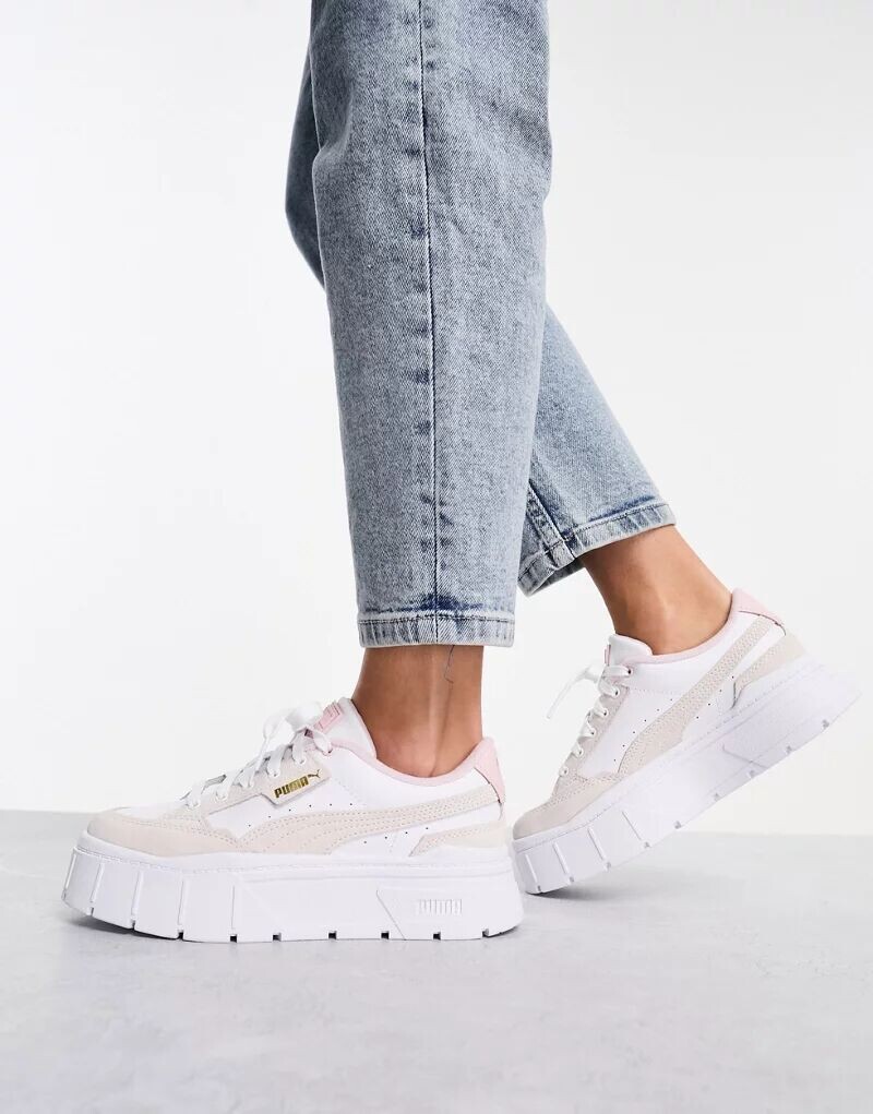 

Бело-розовые кроссовки PUMA Mayze Stack