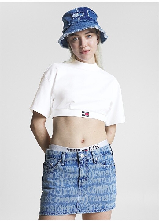 

Футболка Tommy Jeans