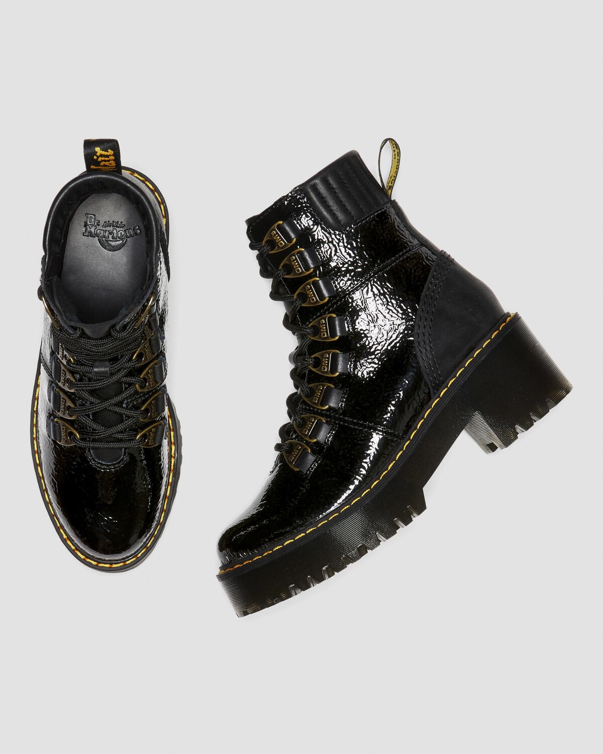

Ботинки Laurenne из лакированной кожи с потертостями на шнуровке и каблуке Dr. Martens