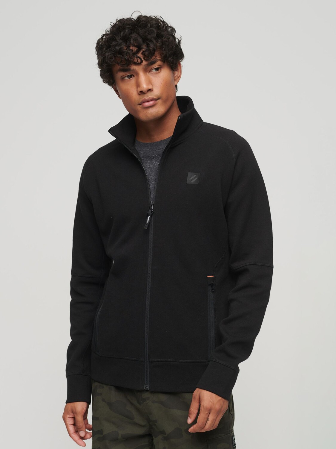 

Свободный спортивный топ Tech Superdry, черный