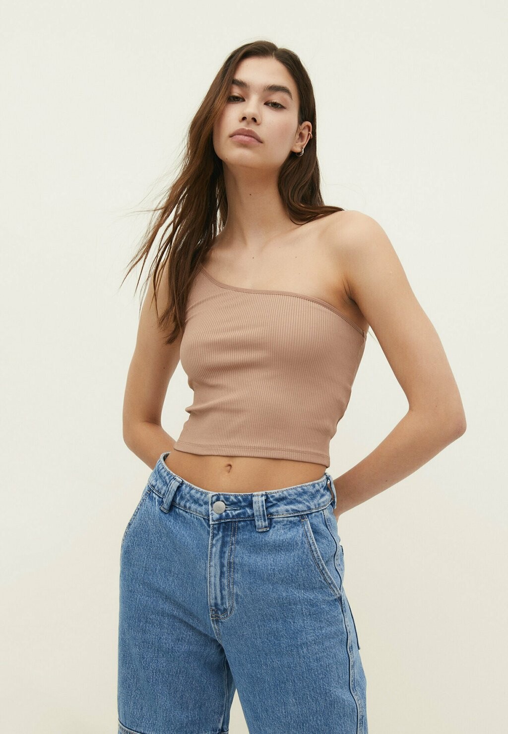 

Топ Stradivarius, бежевый