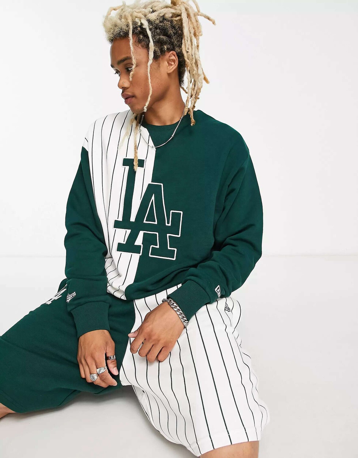

Зеленый свитшот в тонкую полоску New Era LA Dodgers эксклюзивно для ASOS