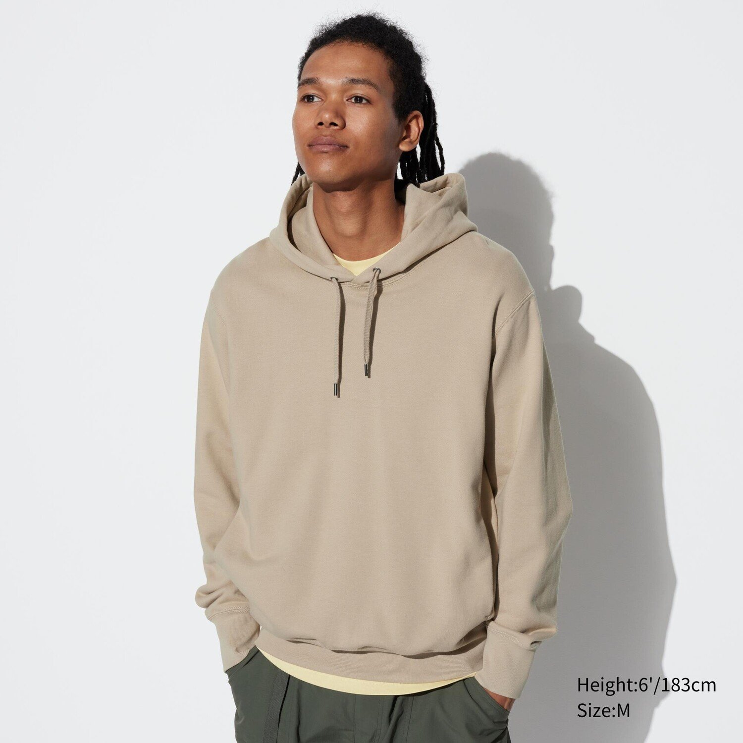 

Пуловер Uniqlo с капюшоном, бежевый