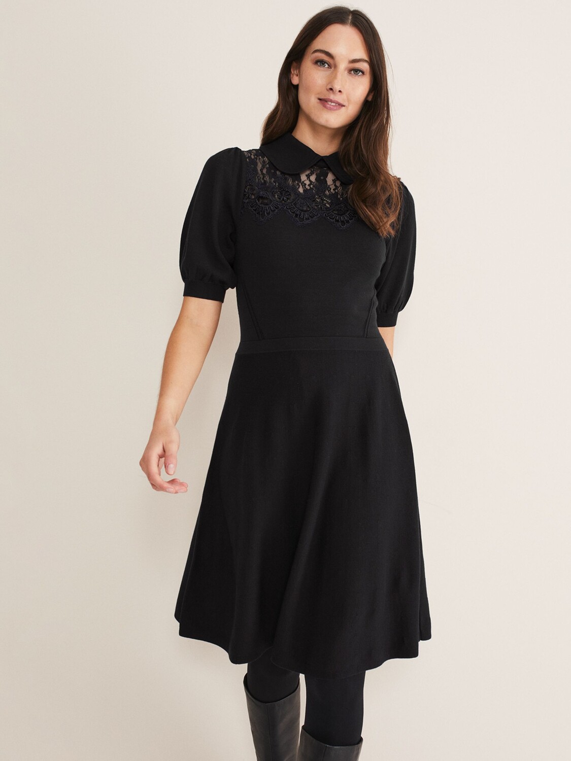 

Платье с кружевной кокеткой Phase Eight Renata, черный