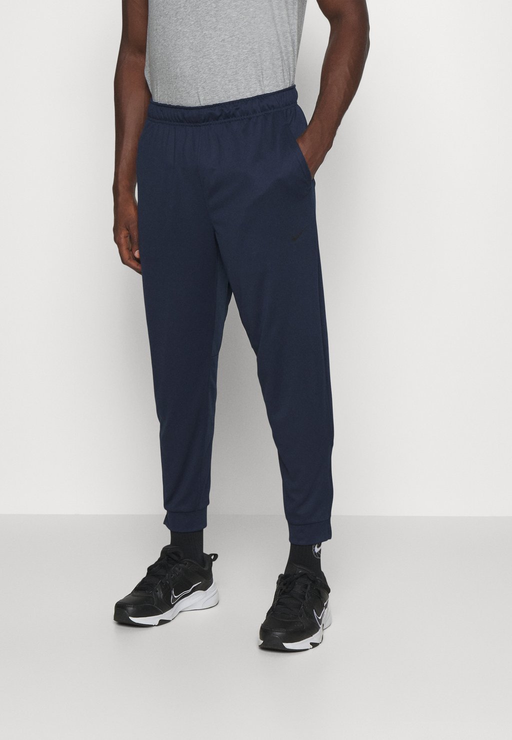 Спортивные брюки Totality Pant Nike, цвет obsidian/black