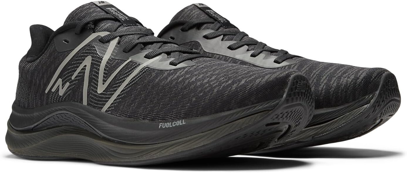 

Кроссовки New Balance FuelCell Propel v4, цвет Black/Harbor Grey