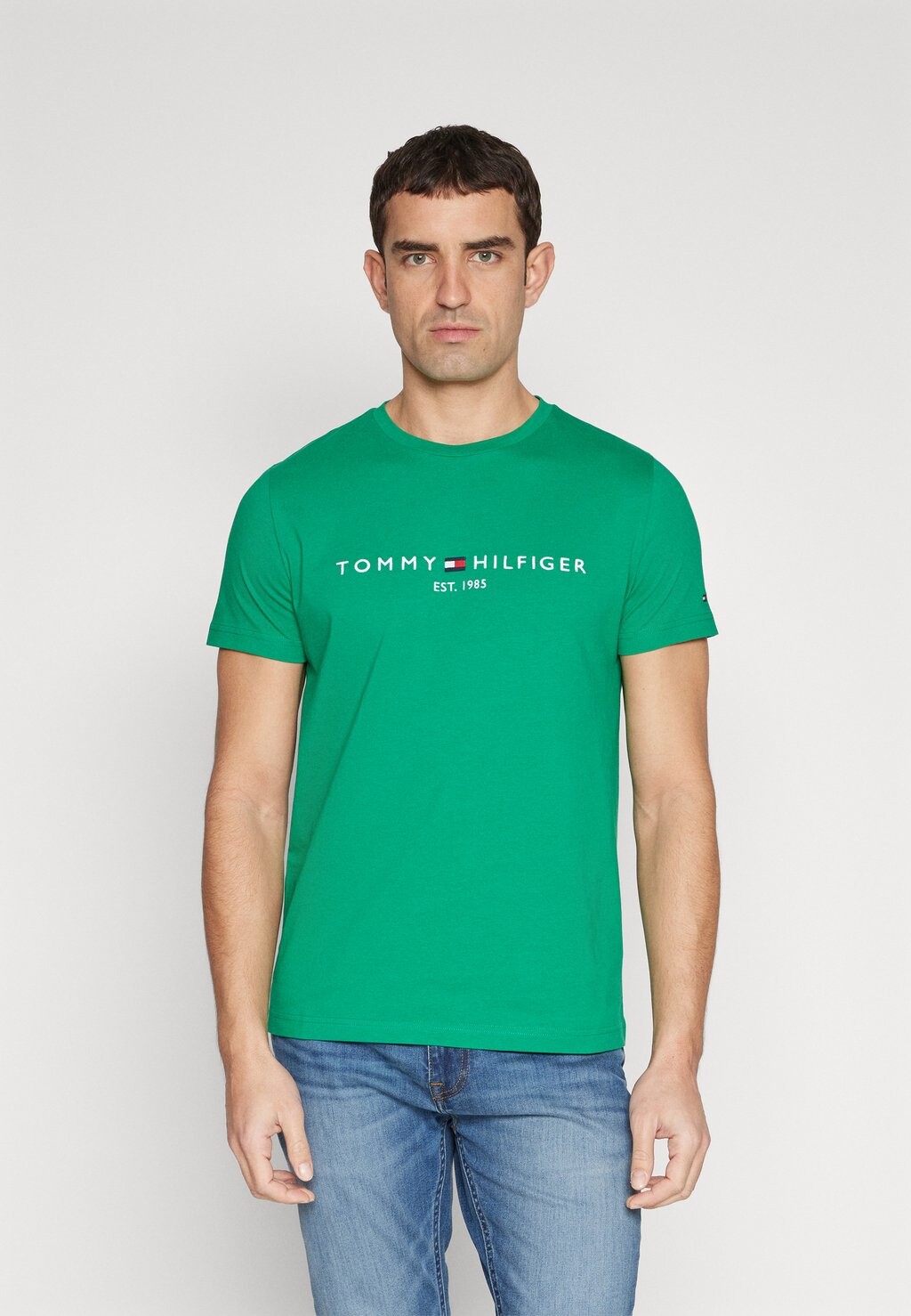 

Футболка с принтом Logo Tee Tommy Hilfiger, цвет olympic green