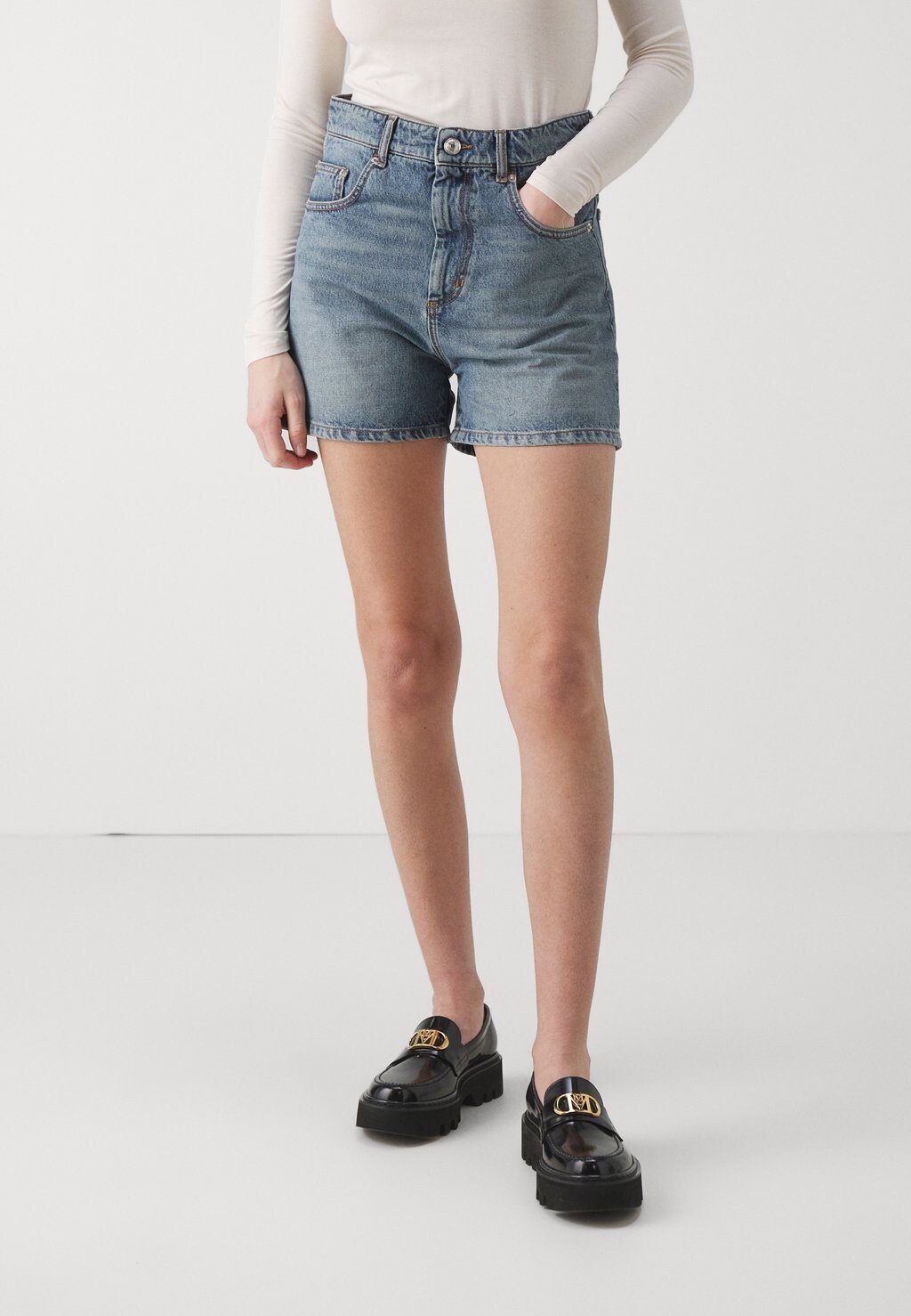 

Джинсовые шорты Oval Sportmax, цвет medio vintage