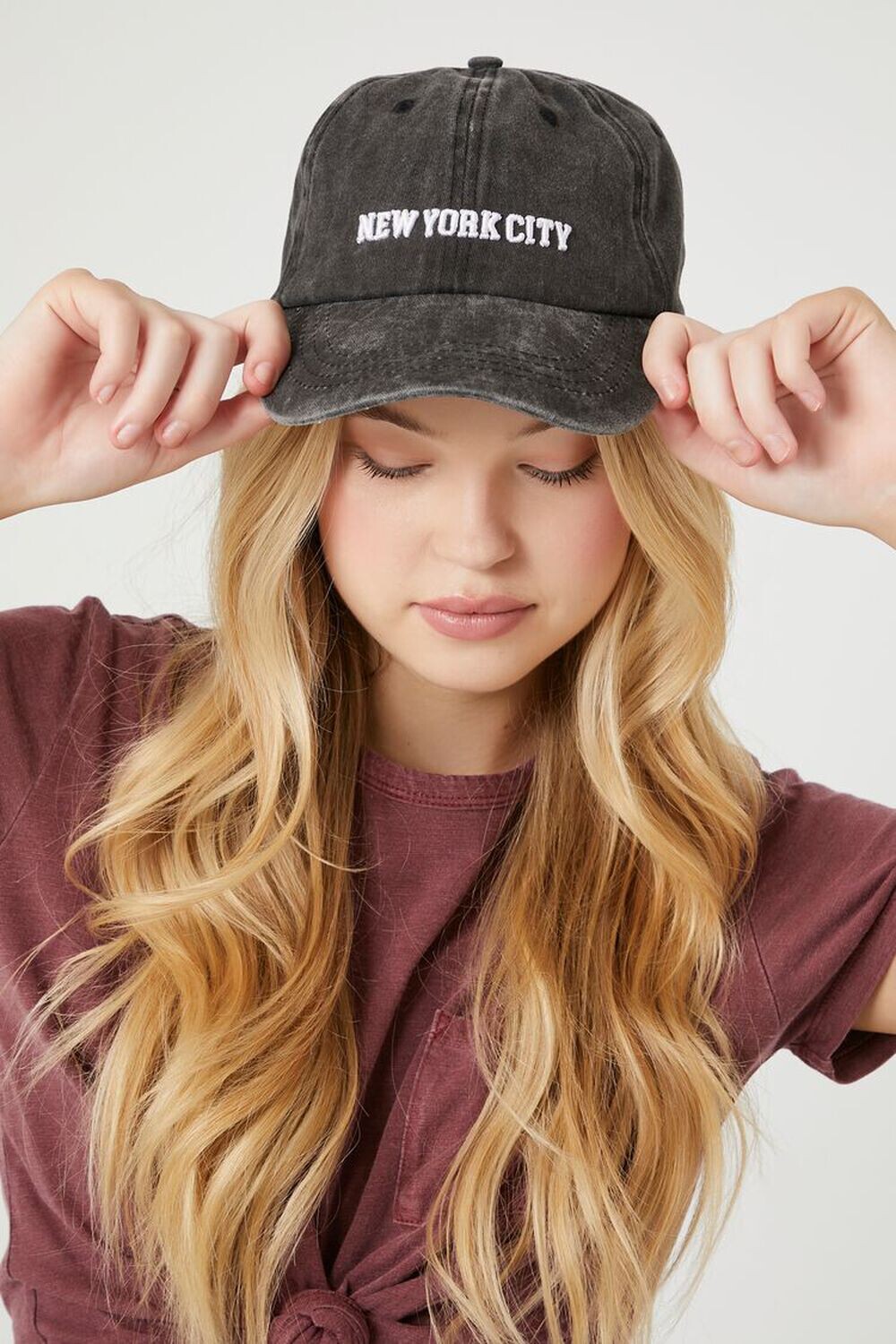

Бейсбольная кепка Нью-Йорка Forever 21, угольный